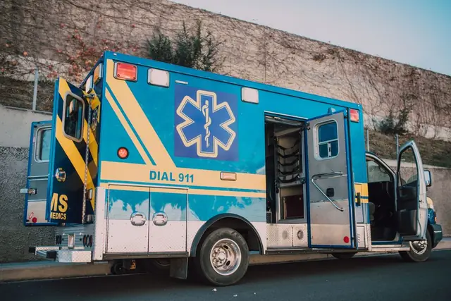 Formation Ambulanciers prévenir les risques lies à linstallation et aux déplacements des patients